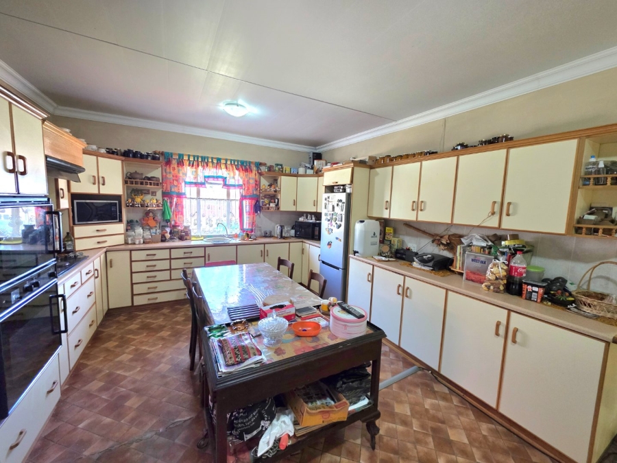 4 Bedroom Property for Sale in Jordania Free State